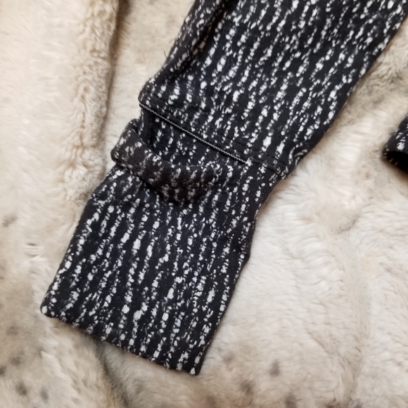 Lululemon pullover - Picture 4 of 7